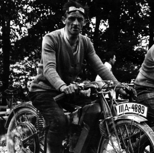 Motorrad-Rennfahrer Erwin Gehrung