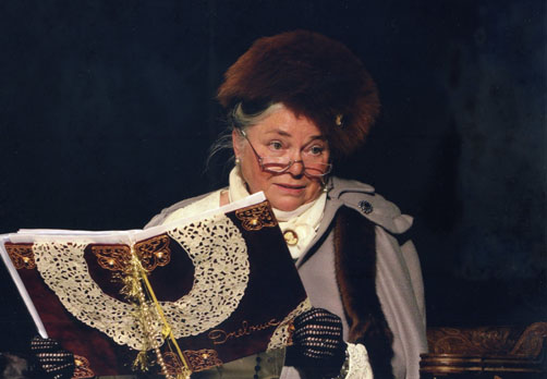 Karin Sinn als Großfürstin Wera