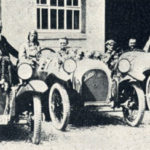 Die Exkursion zu Gaisburger Industriestandorten führt auch zu den Gebäuden, in denen einst diese Rennwagen gebaut wurden, Aufnahme von 1924. Sammlung MUSE-O